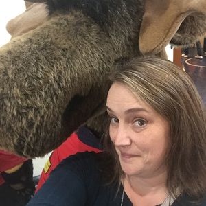 Meet your Posher, Lauri